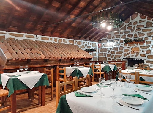 uranis bodega san miguel L2 comedor techo rustico