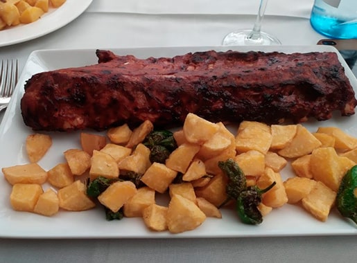 uranis zaguan c2 costillas con patatas